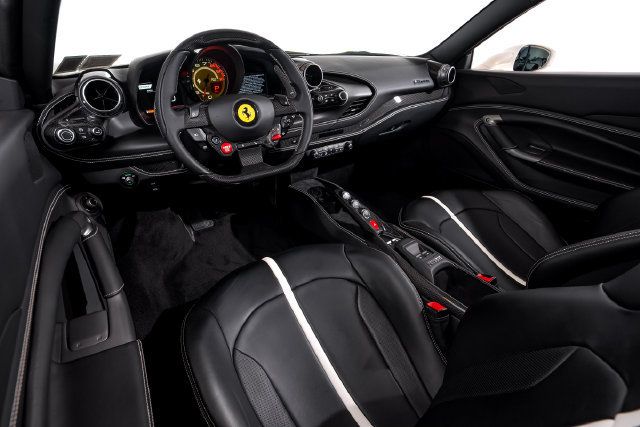 Used 2021 Ferrari F8 Tributo RWD image 27