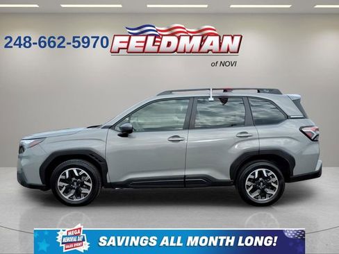 Used 2025 Subaru Forester Premium AWD/4WD image 2