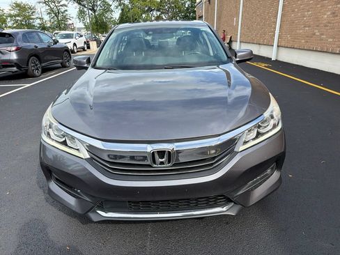 Used 2017 Honda Accord EX-L image 3