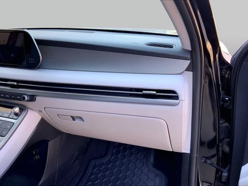 Used 2025 Hyundai Palisade SEL FWD image 18