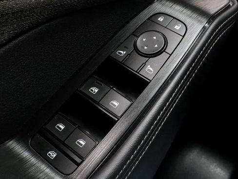 Certified 2023 Nissan Rogue SV image 25