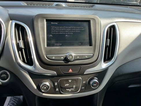 Used 2019 Chevrolet Equinox LT FWD image 18