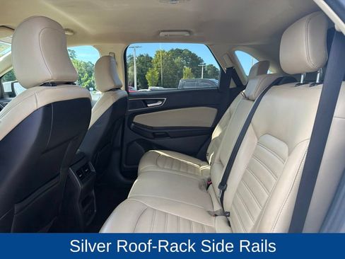 Used 2022 Ford Edge SEL AWD/4WD image 17