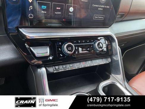 Used 2024 GMC Sierra 2500 Denali Ultimate AWD/4WD image 19