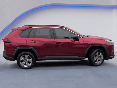 Used 2023 Toyota RAV4 LE image 3