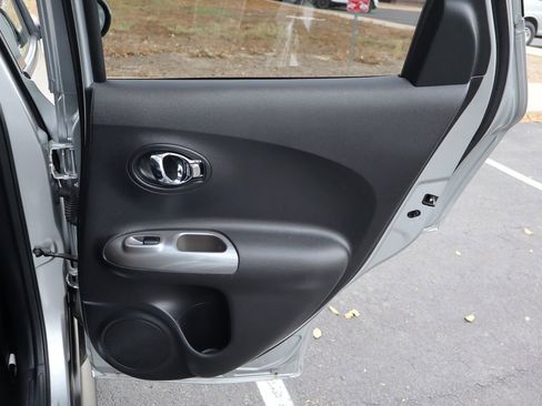 Used 2012 Nissan Juke SL image 25