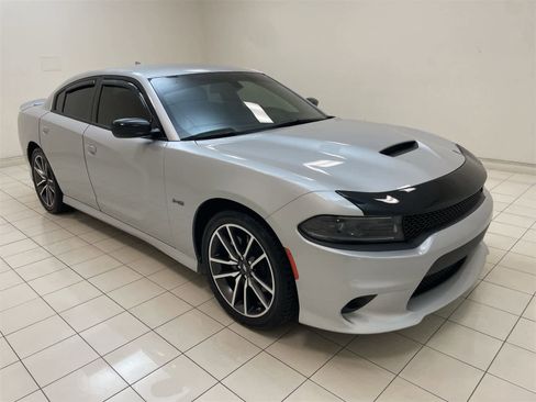 Used 2023 Dodge Charger R/T w/ Plus Group image 25