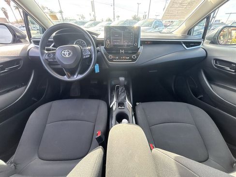 Used 2022 Toyota Corolla LE image 19