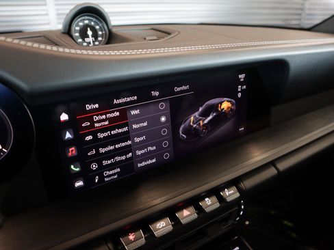 Certified 2024 Porsche 911 Carrera 4 GTS AWD/4WD image 18