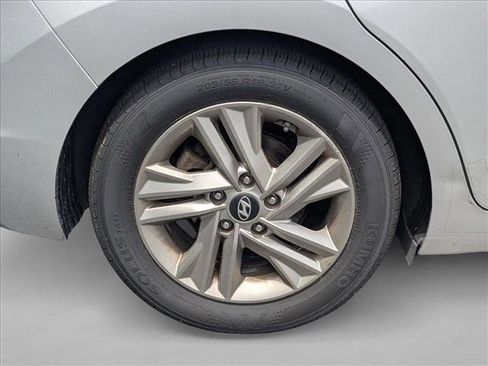 Used 2019 Hyundai Elantra Value Edition w/ Cargo Package FWD image 10