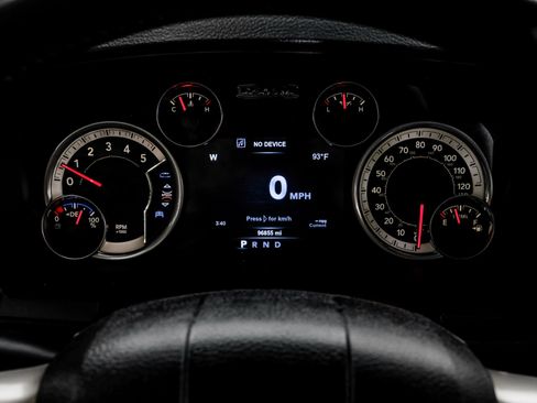 Used 2015 RAM 1500 Laramie w/ Convenience Group AWD/4WD image 26