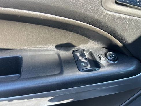 Used 2022 Chevrolet Colorado LT w/ Fleet Safety Package image 13