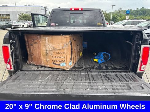 Used 2017 RAM 1500 Laramie w/ Convenience Group AWD/4WD image 31
