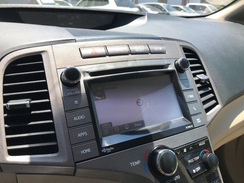 Used 2015 Toyota Venza XLE FWD image 18
