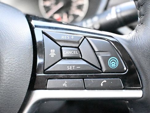 Used 2021 Nissan Altima 2.5 Platinum AWD/4WD image 16