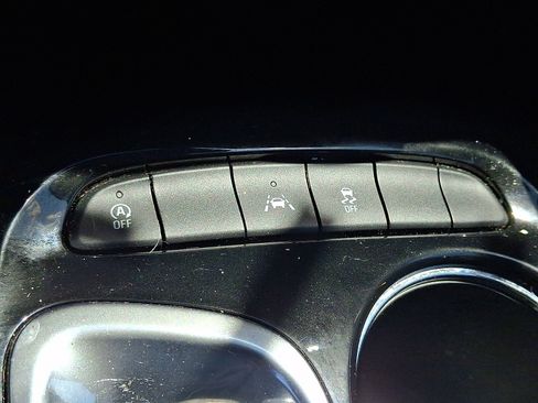 Used 2020 Buick Encore GX Preferred w/ Cold Weather Comfort Package FWD image 22