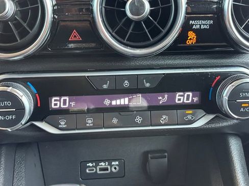Used 2022 Nissan Sentra SV w/ All-Weather Package FWD image 5