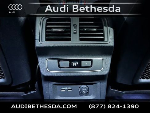 Used 2025 Audi SQ5 Premium Plus w/ Premium Plus Package image 27