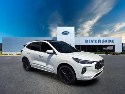 New 2025 Ford Escape ST-Line Elite w/ Premium Technology Package