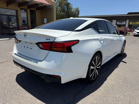 Used 2021 Nissan Altima 2.5 SR w/ SR Premium Package FWD image 10