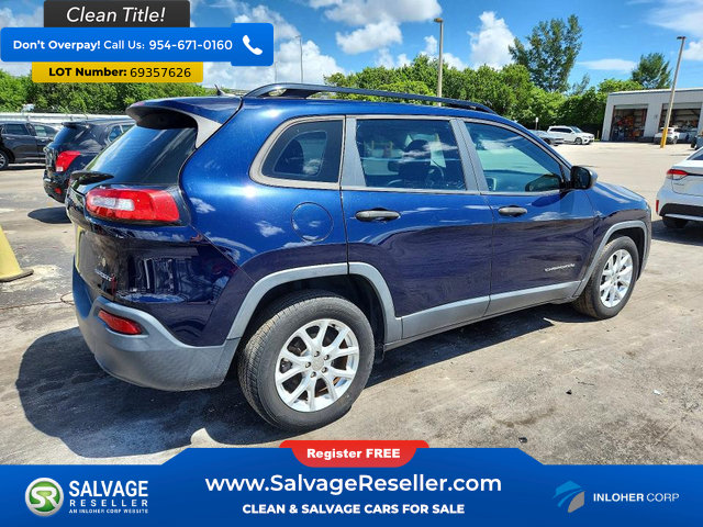 Used 2016 Jeep Cherokee Sport FWD image 4