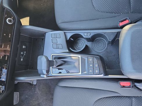 Used 2026 Kia Sportage LX FWD image 13