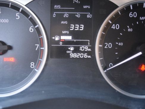 Used 2020 Nissan Versa S FWD image 20