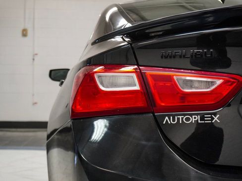 Used 2022 Chevrolet Malibu RS image 39