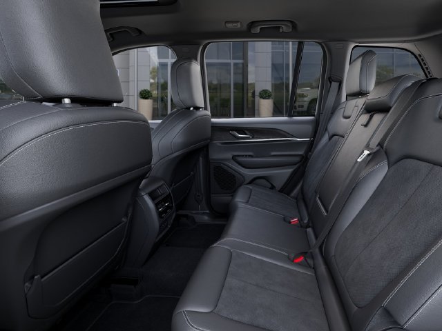 New 2027 Jeep Grand Cherokee Altitude AWD/4WD image 23
