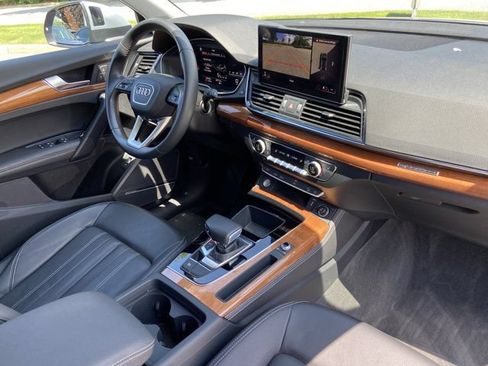 Used 2023 Audi Q5 2.0T Premium Plus w/ Premium Plus Package AWD/4WD image 25