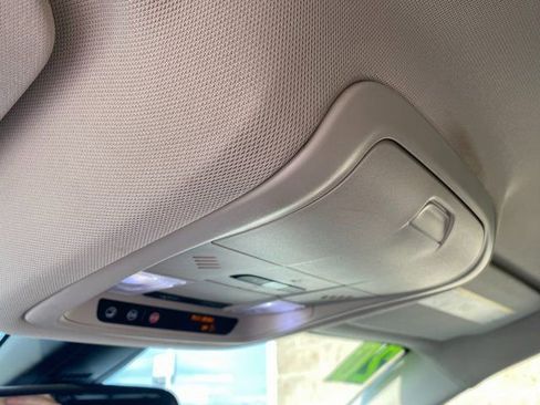 Used 2020 GMC Acadia Denali image 29