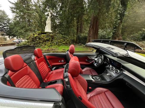 Used 2019 Mercedes-Benz C 300 Cabriolet image 10