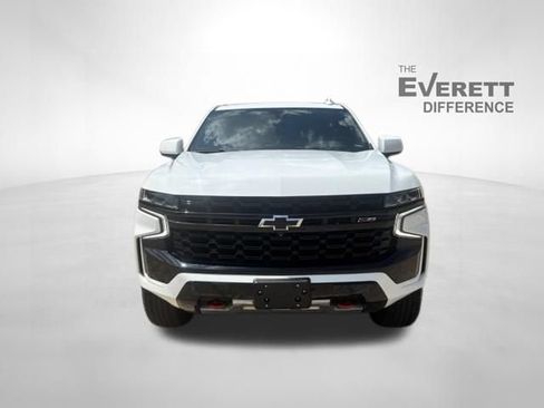 Used 2023 Chevrolet Tahoe Z71 w/ Luxury Package AWD/4WD image 2