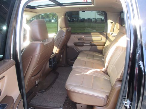 Used 2019 RAM 1500 Laramie Longhorn image 13