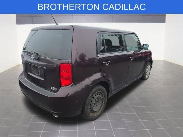 Used 2010 Scion xB FWD image 4