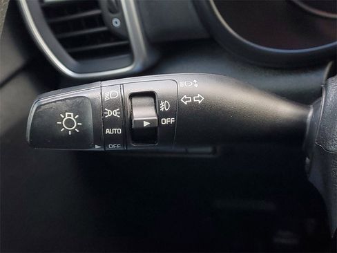 Used 2020 Kia Sportage LX image 18