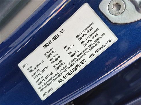 Used 2019 Tesla Model 3 Standard Range Plus RWD image 24