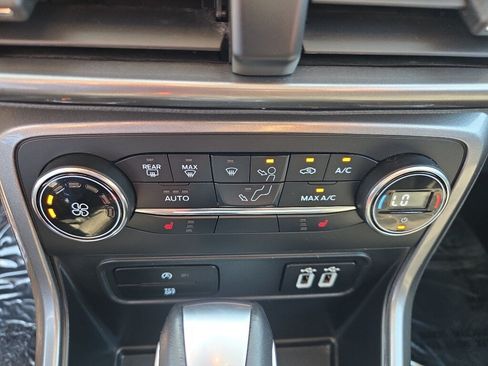 Used 2019 Ford EcoSport SE AWD/4WD image 23