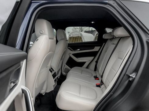 New 2026 Jaguar F-PACE R-Dynamic S image 16