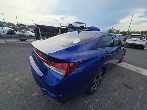 Used 2023 Hyundai Elantra SEL w/ Convenience Package FWD image 6