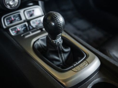 Used 2010 Chevrolet Camaro SS w/ RS Package image 11