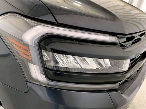 Used 2024 Ford Expedition Limited image 12
