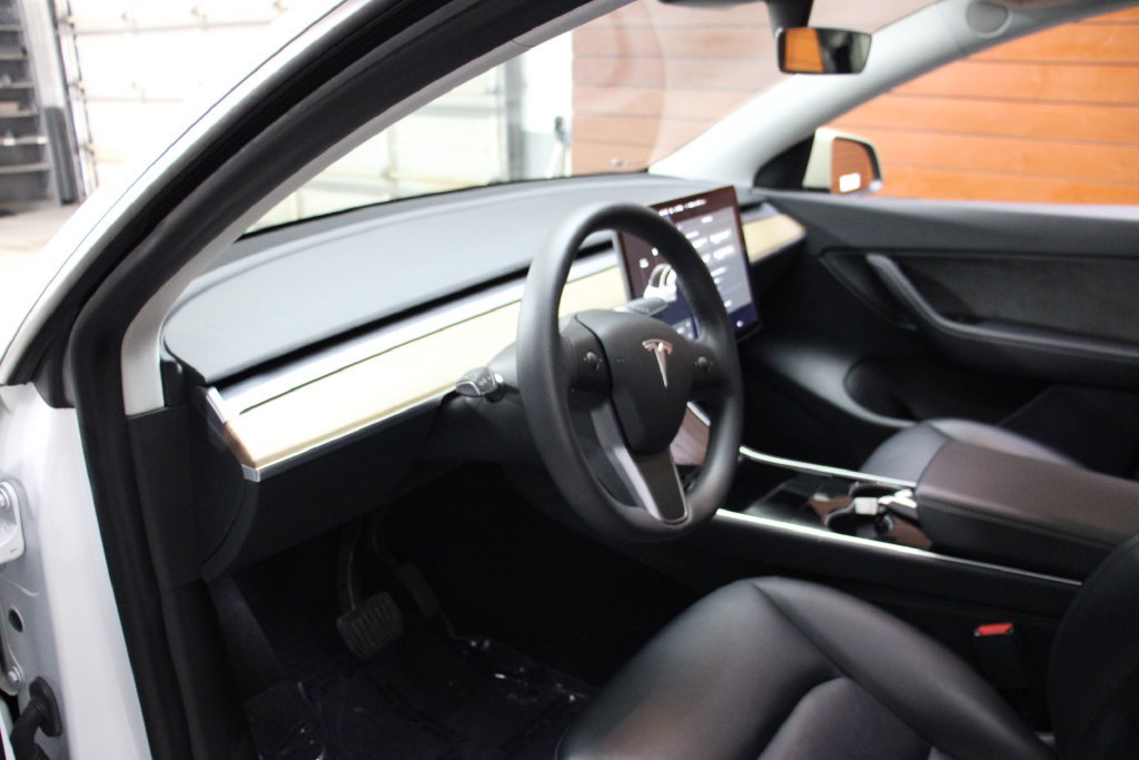 Used 2020 Tesla Model Y Long Range AWD/4WD image 7