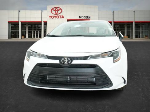 New 2026 Toyota Corolla LE image 2