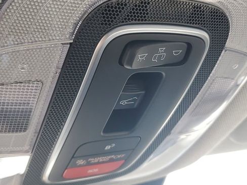 New 2026 Hyundai Elantra Limited image 33