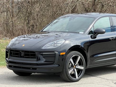 New 2026 Porsche Macan image 11