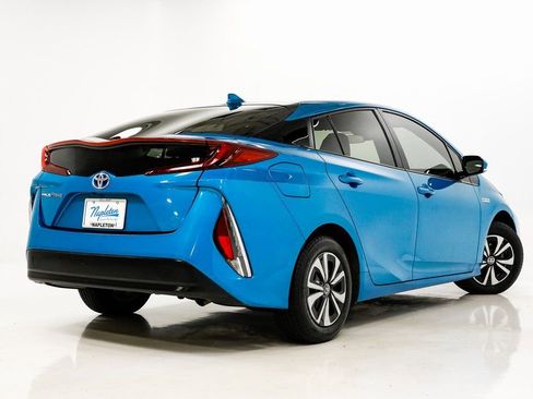 Used 2018 Toyota Prius Prime Premium image 28
