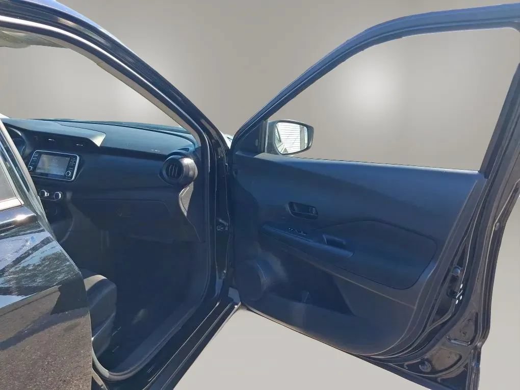 Used 2024 Nissan Kicks S FWD image 33