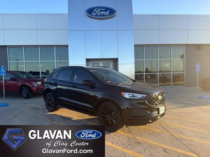 Used 2024 Ford Edge SE w/ Black Appearance Package