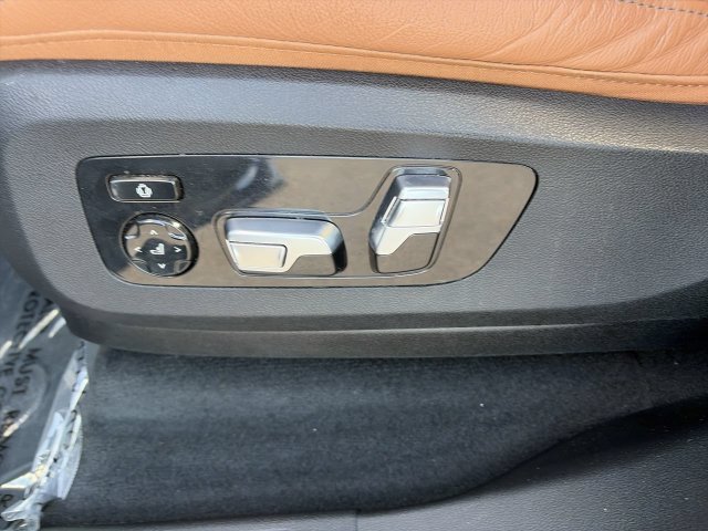 Used 2022 BMW X5 M50i AWD/4WD image 20